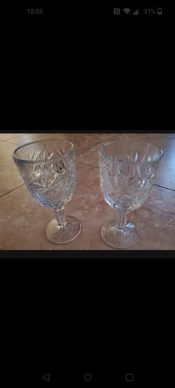 Set of 2 Cut Crystal Wine Glasses