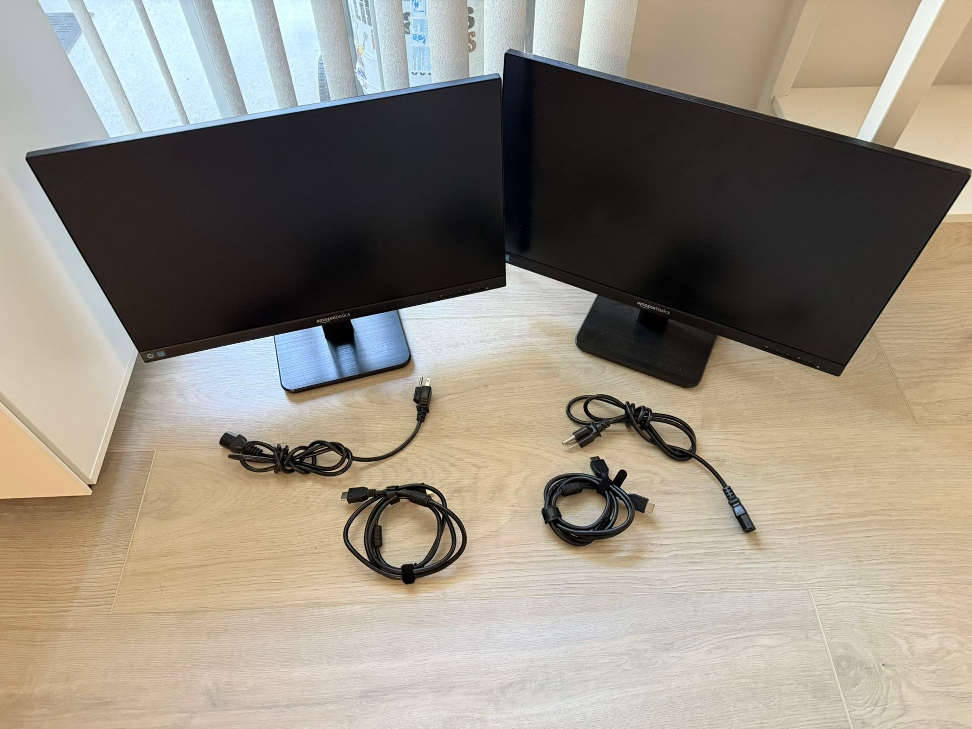 Amazon Basics 24 Inch IPS monitors