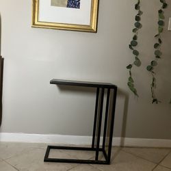 CRATE & BARREL - End Table Exclusive Bestseller Avenue Black C Table