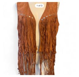 Women’s fringe vest