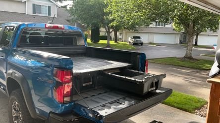 Decked drawer system for 23+ Chevy Colorado