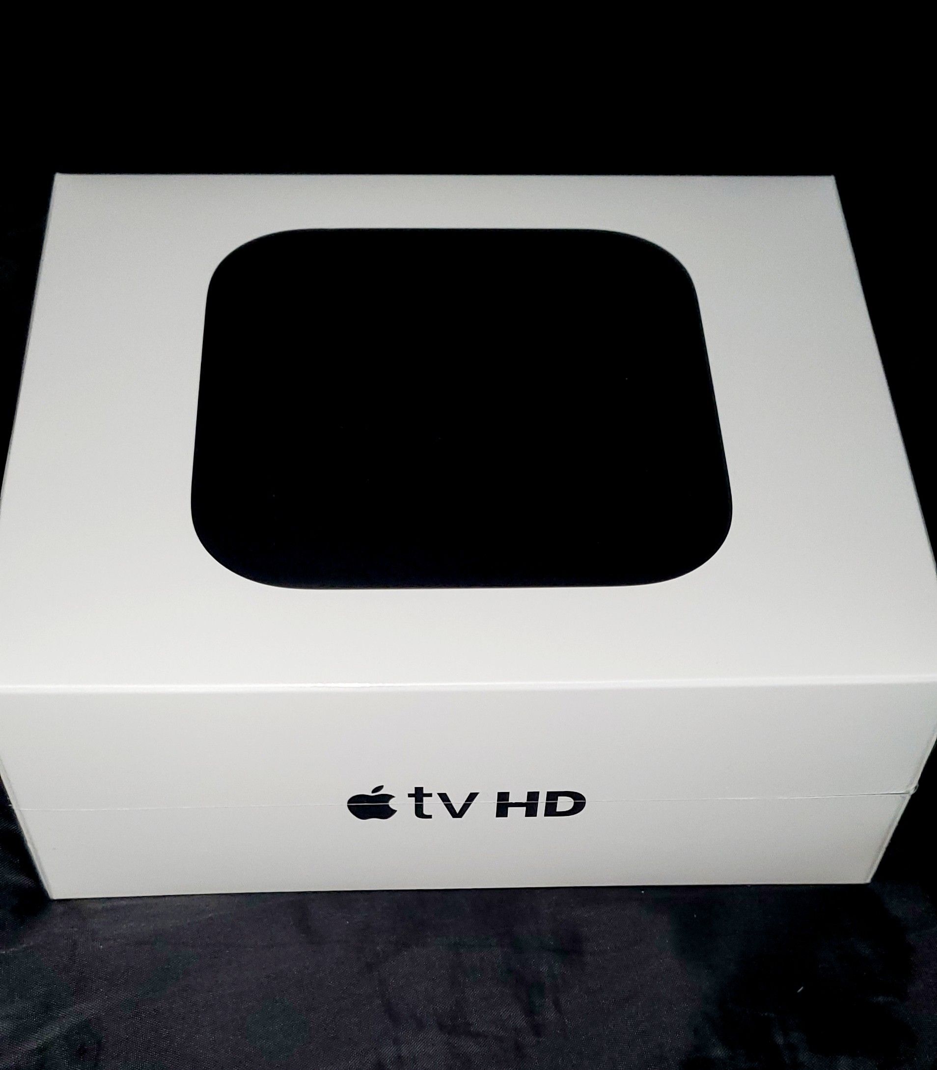 Apple TV (HD Version, 4th Generation) Brand New