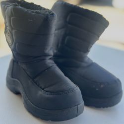 Snow Boots Size 10