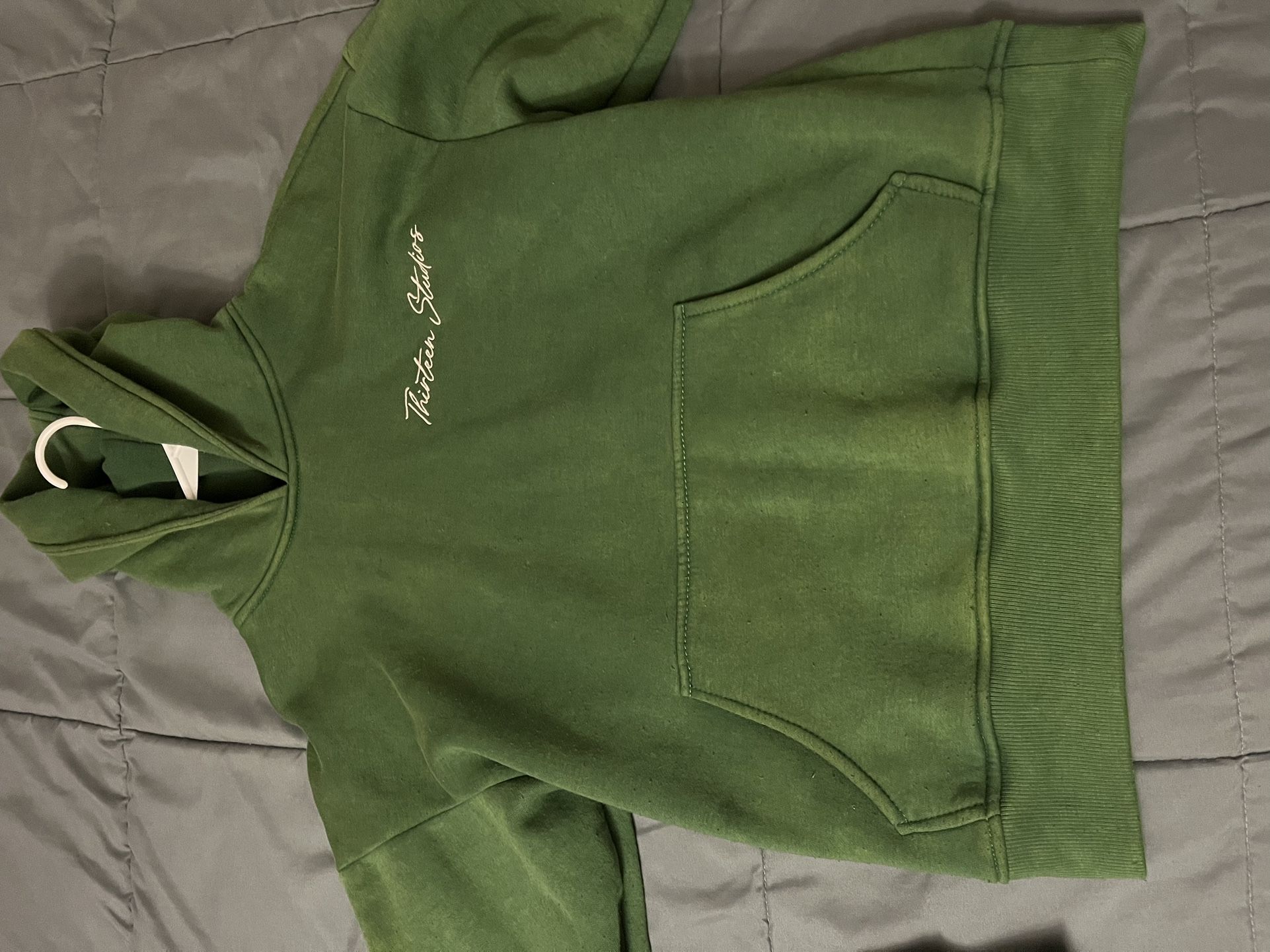 Green Thirteen Studios Hoodie Size Large