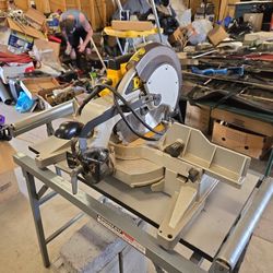 Compound Miter Saw DW705 Dewalt