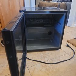 Beverage Cooler/Frig