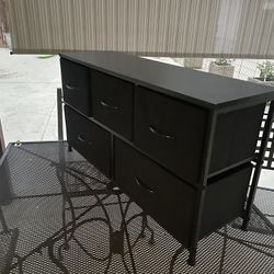 Dresser with 5 Drawers