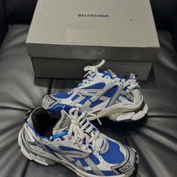 Balenciaga runners Blue 