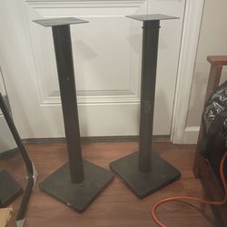 metal table legs