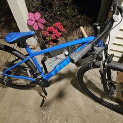 Trek Marlin 5 Mountain Bike