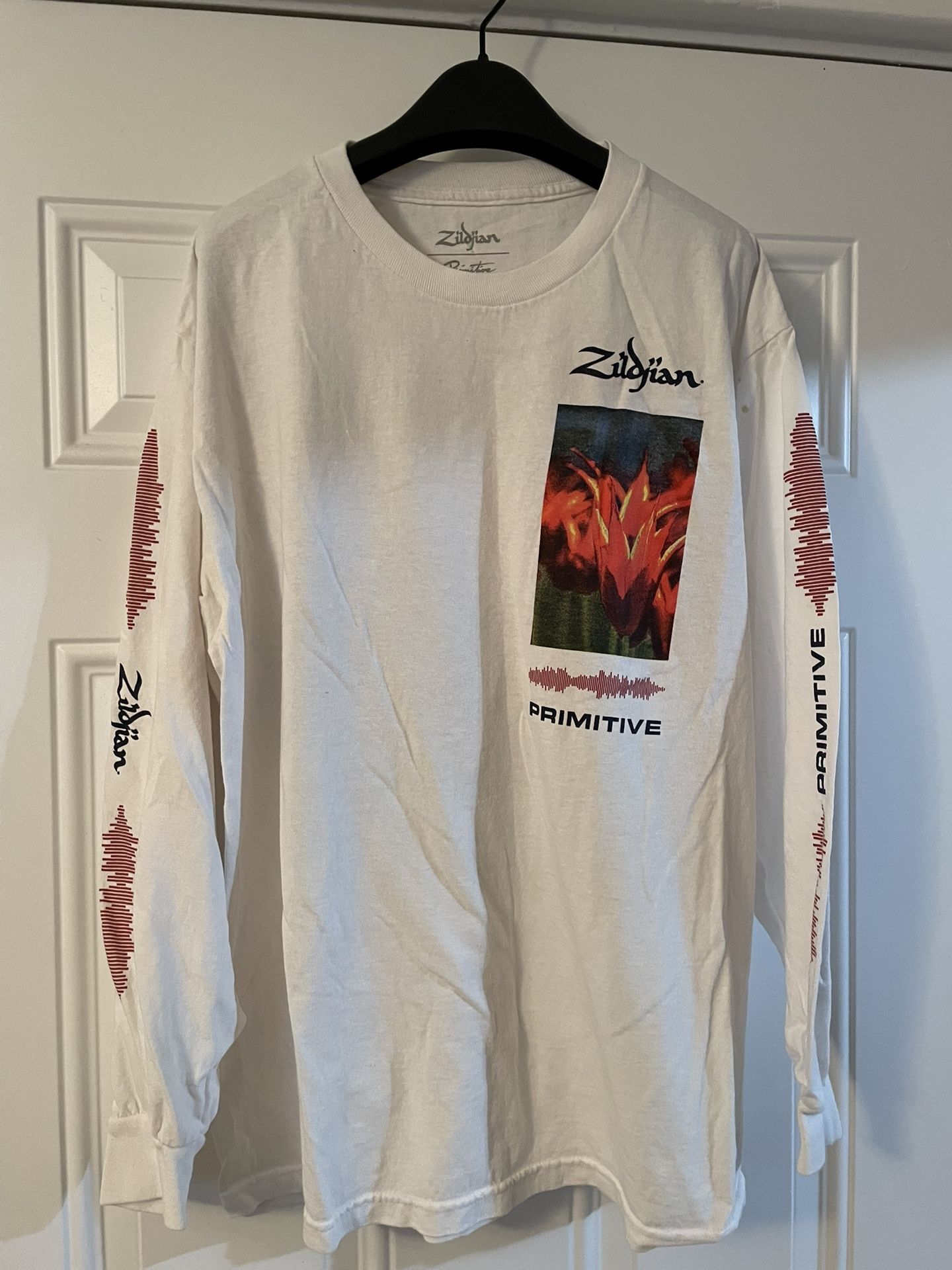 T-Shirt Primitive, Size Large