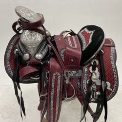 Preciosa Montura Charra Bordada Con Todo El Herrage Y El Fuste Plateado