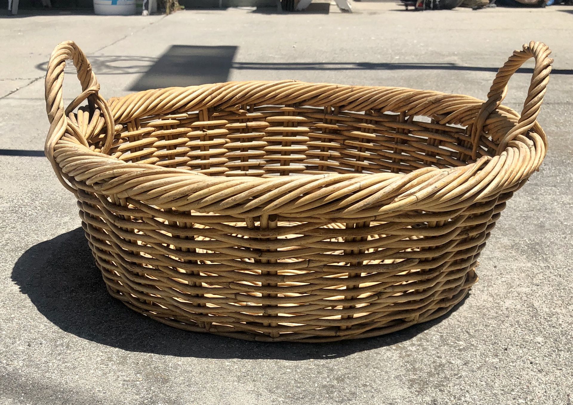 Vintage Large 21” Round Woven Wicker Basket Handles Boho Bread Fruit Decor. 10” at handle top.