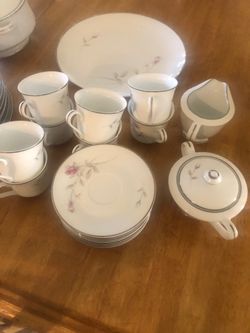Sezain fine China set of 8