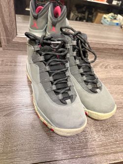 Air Jordan 10 Retro Grey and Red Sneakers