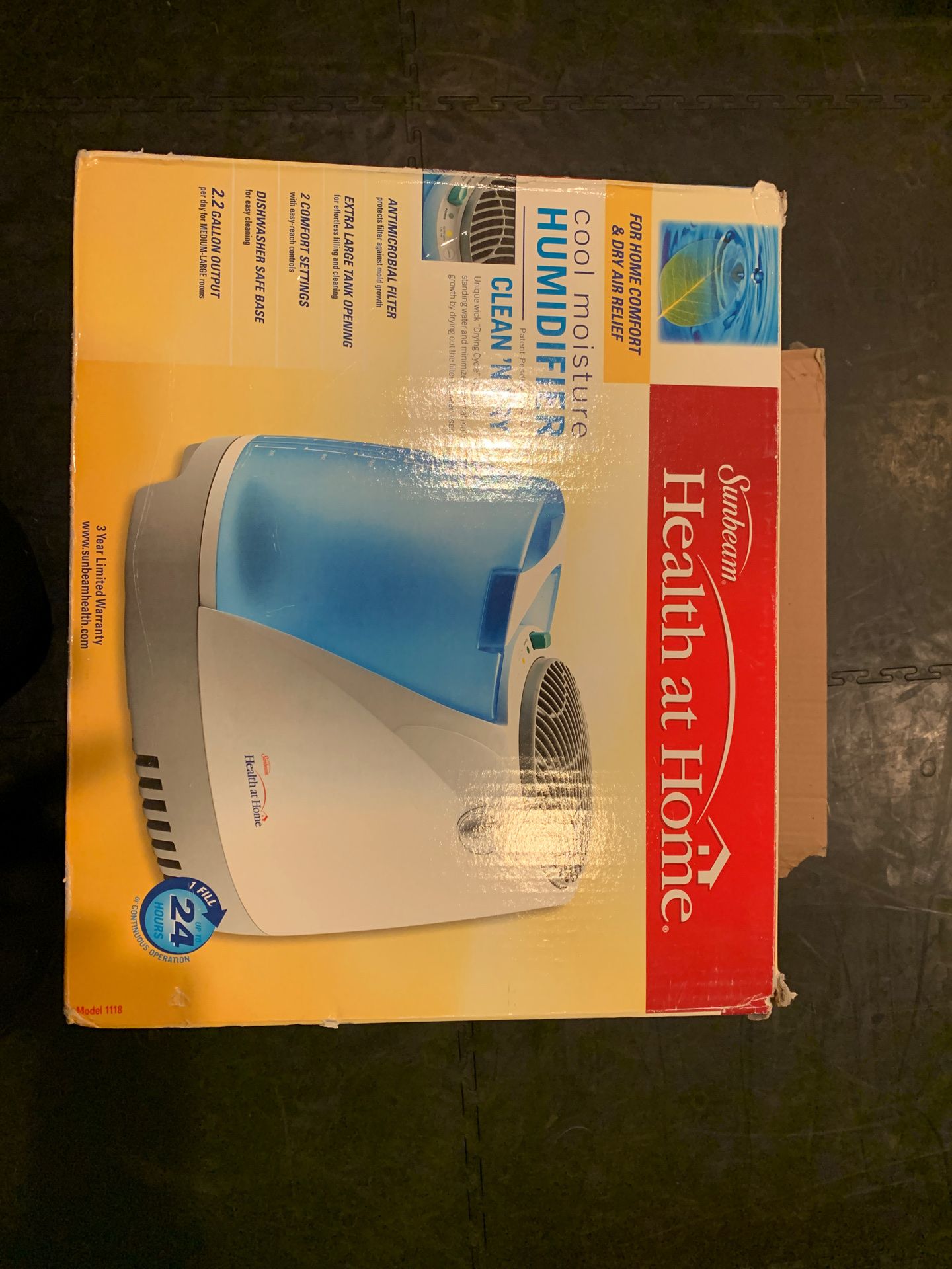 Sunbeam Humidifier in box