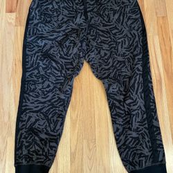 Nike Air Joggers Sweatpants Fleece Animal Print 56323 Men’s Size XXL  