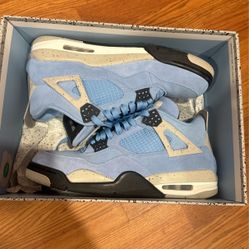 Air jordan 4 UNC ( VNDS) Sz 11