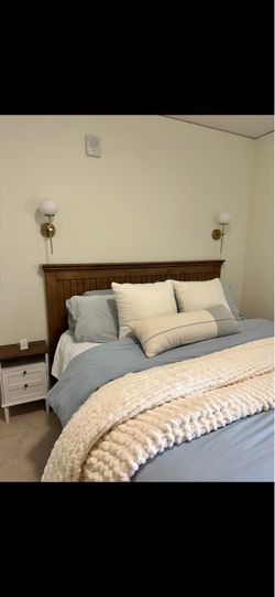 KING Wooden Bed Frame with Headboard⁠