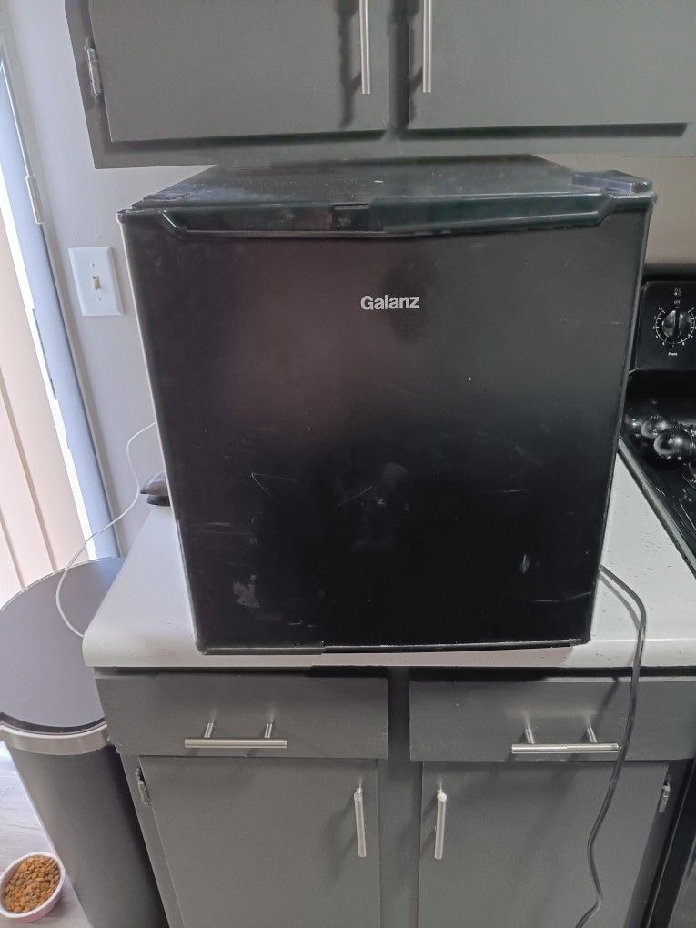 Small Refrigerator