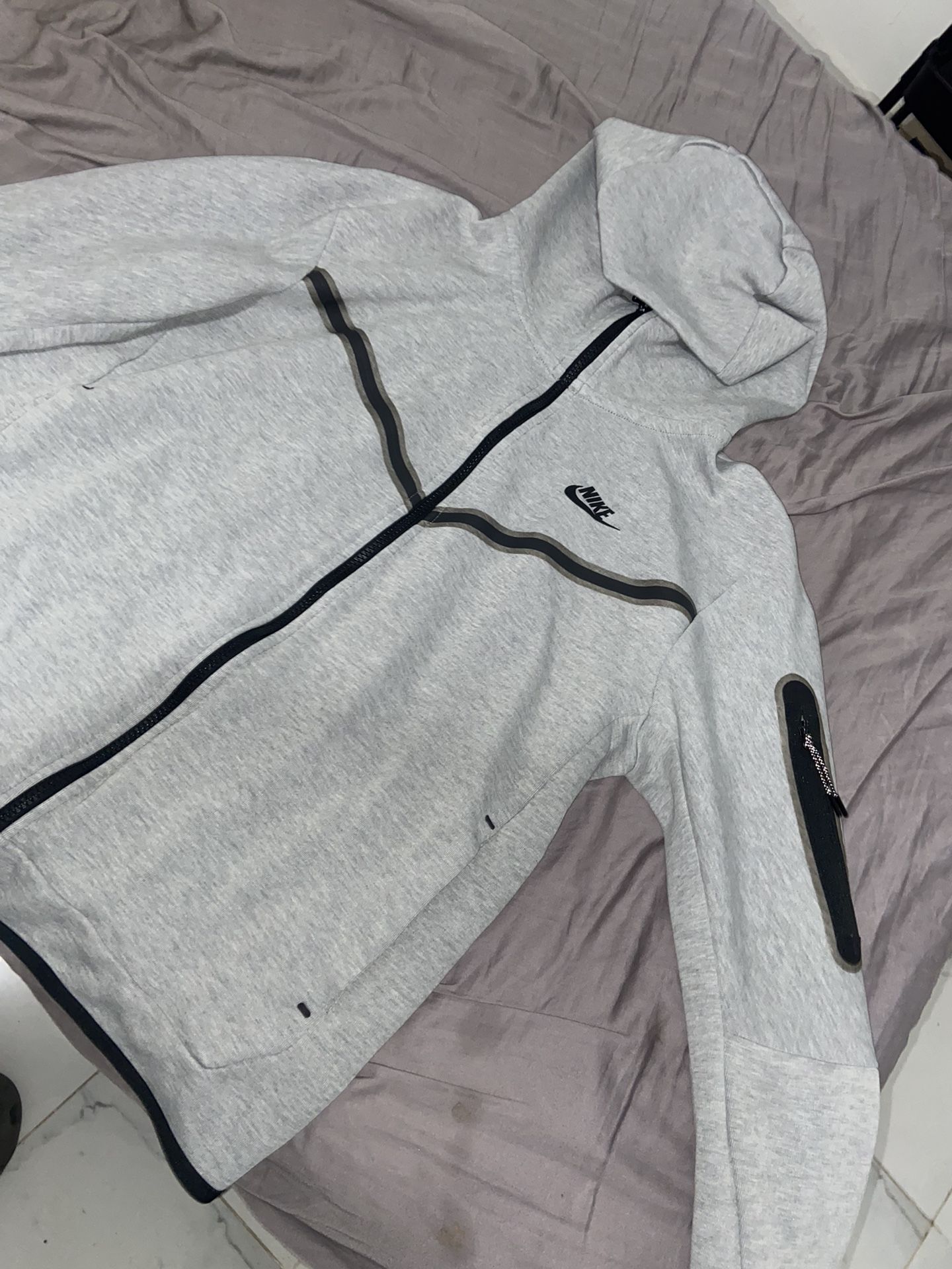 Nike Tech Grey