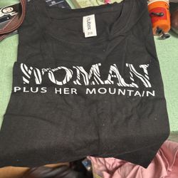 Woman’s Shirts Around Medium Or Small Bag Set 