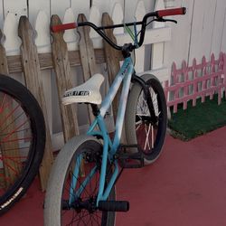 20 inch bmx mongoose bike