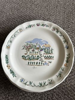 4  Big Service Dishes 