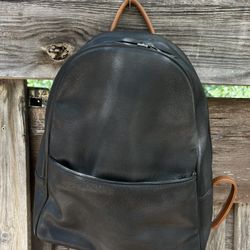 Isobelle Black Leather Backpack 