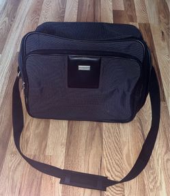 U.S. Luggage New York Black Travel Bag