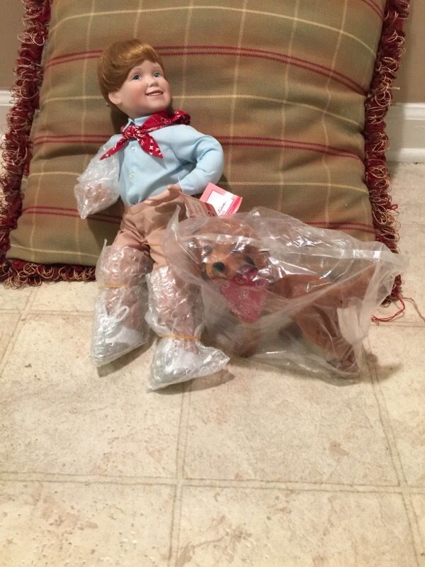 Ronnie & Rusty porcelain doll set