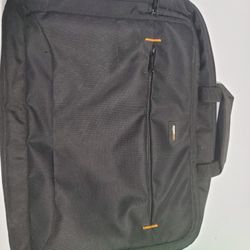 Amazon Laptop abag Size 15-17 Inch, Like New 