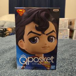 Superman Q Posket Figure – DC Collectible
