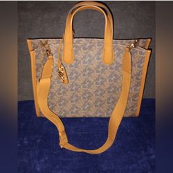 NWT Michael Kors Women's large Gigi tote bag