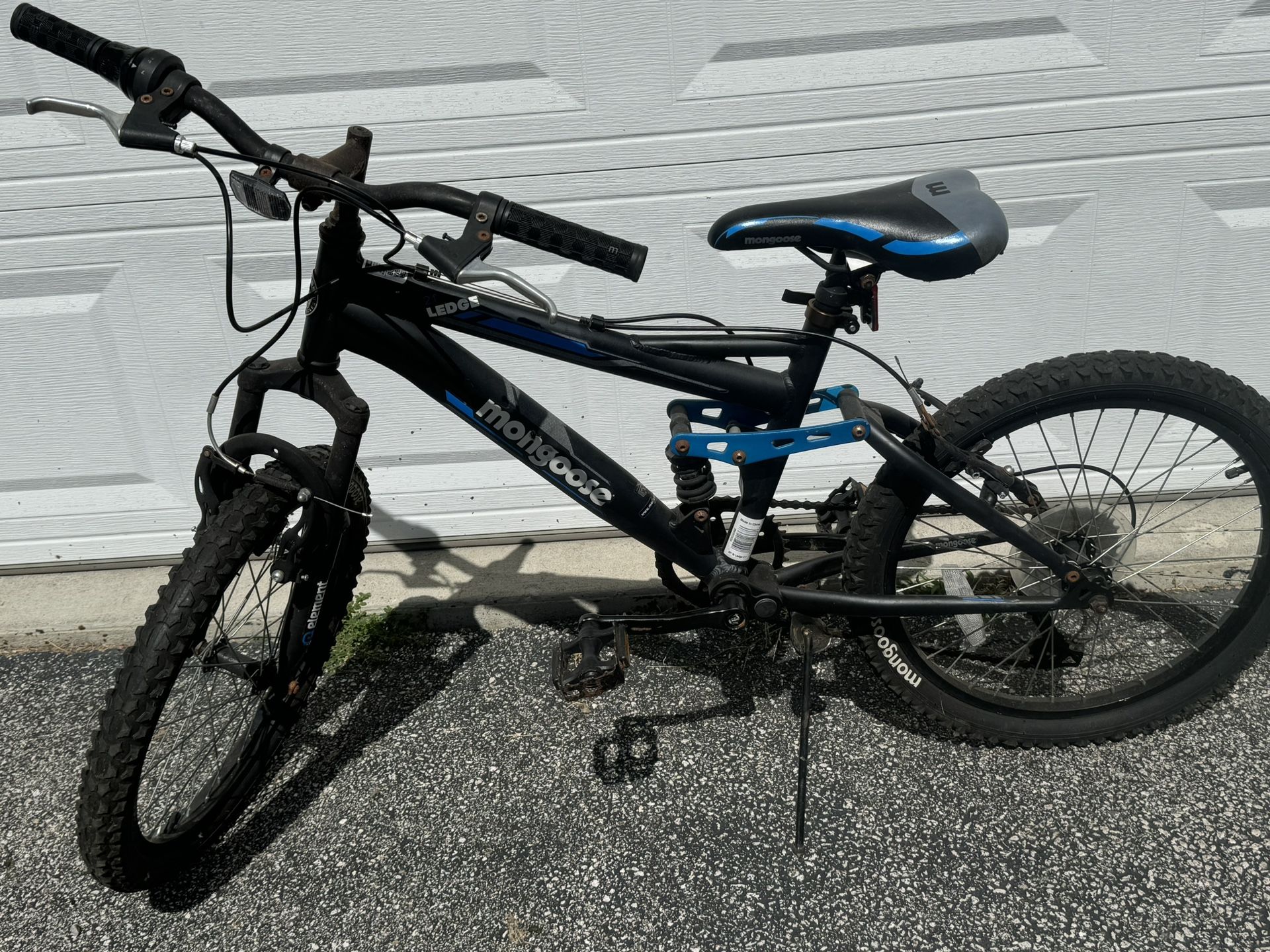 20” Mongoose 5 Speed Bike.
