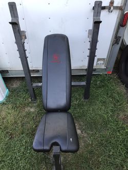 Iron grip weight bench/squat rack