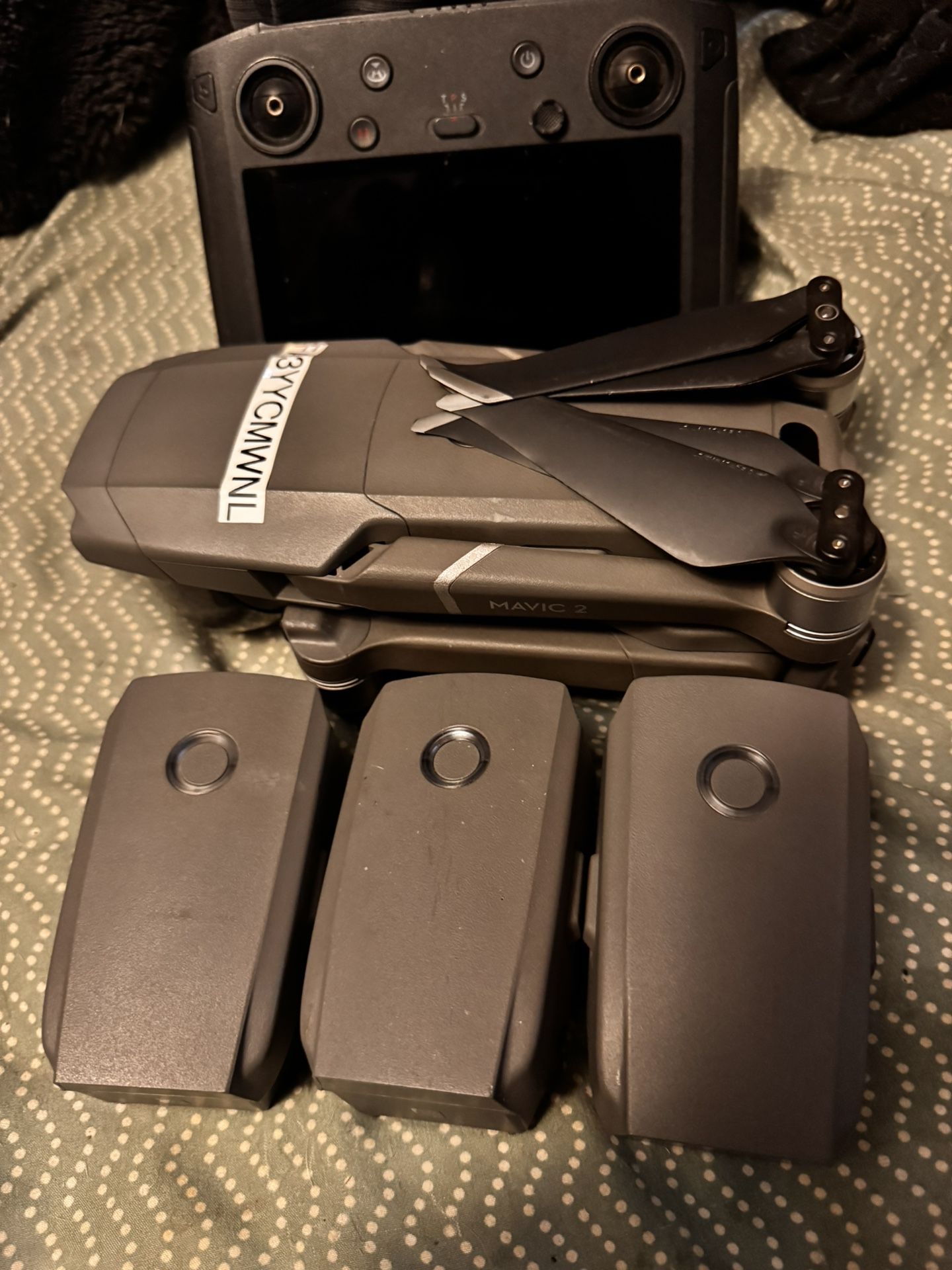 DJI Mavic 2 Pro Fly More Combo Smart Controller With VR Goggles