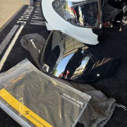 Scorpion EXO R1 Air Helmet Medium Pearl White