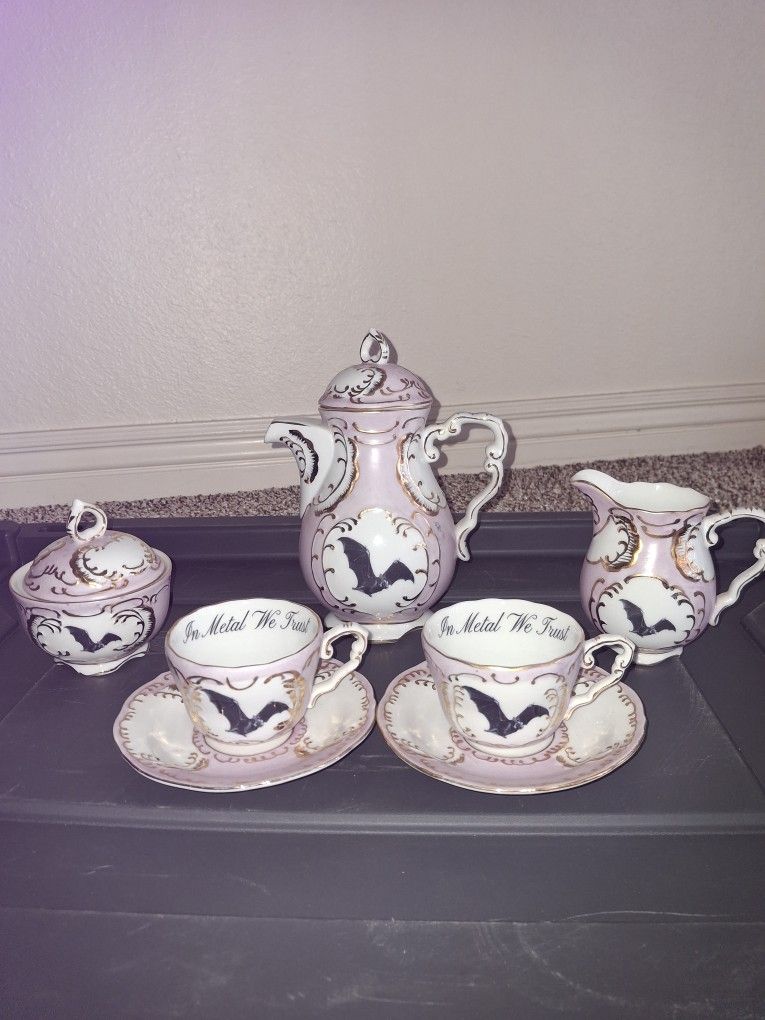 Victorian Angioletti Design TeaCup Set