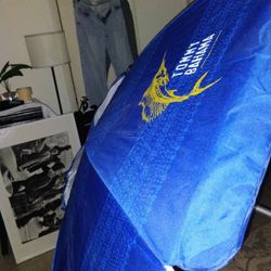 Tommy Bahama Beach Umbrella Pickup Only Cash 