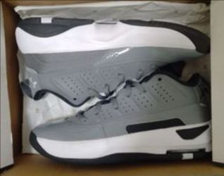 Jordan Max Aura 7 sneakers  Size  10 men's