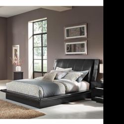 4 Pc QUEEN HEADBOARD BEDROOM SET