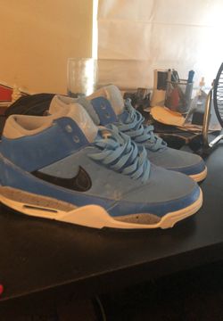 Nike flights only wore once size 10.5