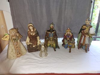 3 Kings And Mary Statues 
