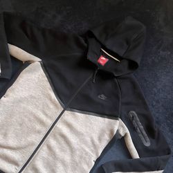 Nike Tech Fleece