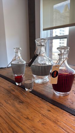 BEX Vintage Glass Decanter & Shot Glass Set – 5 Pieces