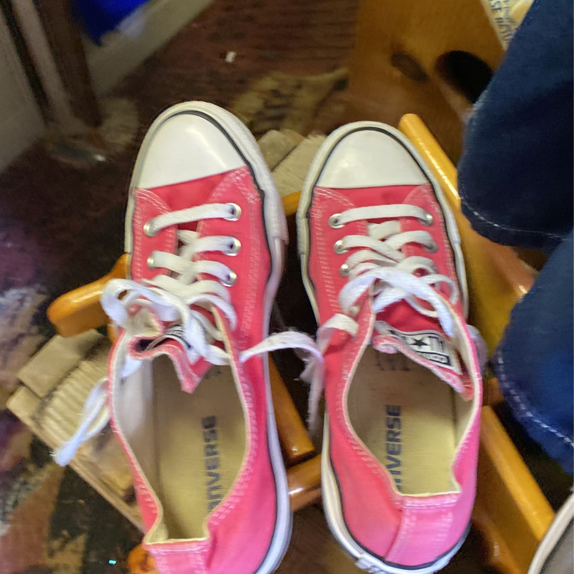 Converse Size 7