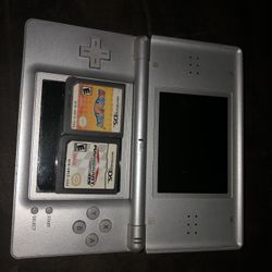 Nintendo DS Lite