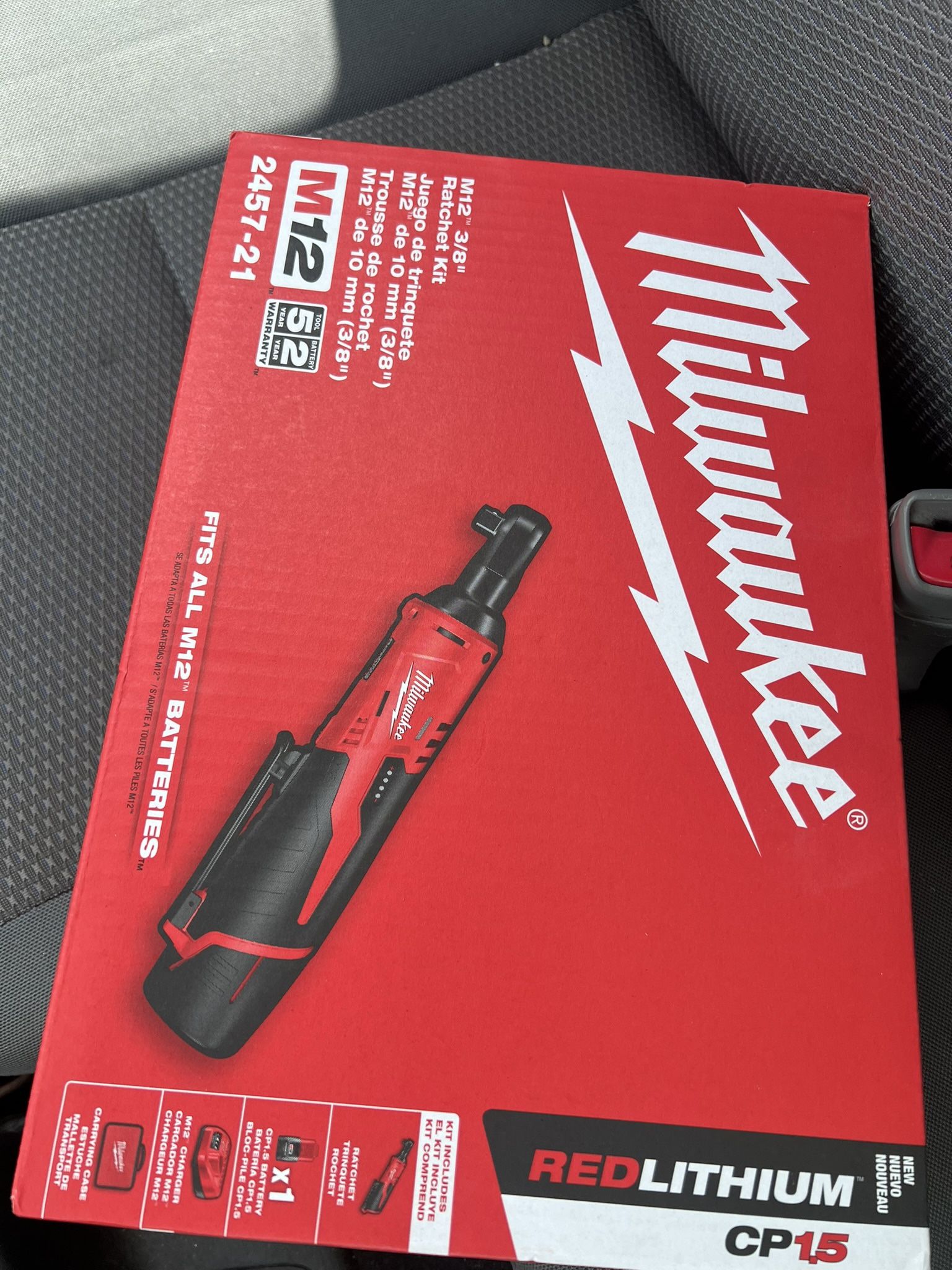 Milwaukee Ratchet With Battery