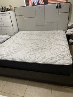 Cama Kïńg Nueva 